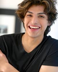 Paul Thoma @paul__thoma #theatricalheadshot #legit #celebrity #dancer#fame  #photographer #actors #inclusion #oscars #awardwinning #showcase #agent  #talentagent #working #booked #sag #modelphotoshoot #makeupartistsworldwide  #newheadshots #blackmua ...