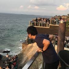 Tetapi akibat lambatnya tindakan penyelamatan yang dilakukan. Joan Saga On Twitter Tahun 2000 Kapal Selam Kursk Bertenaga Nuklir Milik Rusia Tenggelam Ke Dasar Laut Barents Akibat Kecelakaan Ledakan Sekitar 108 Meter Kedalamannya Ada 118 Kru Di Awal Kejadian Msh