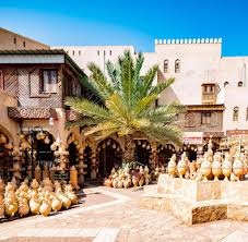 Oman is known for its restored forts and castles. Oman Auch In Der Wuste Hat Freiheit Ihre Grenzen Welt