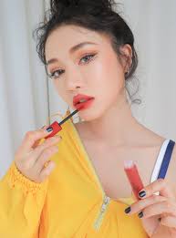 Với 10 màu siêu đẹp và quyến rũ, 3ce soft lip lacquer đã tạo nên 1 cơn gió. Stylenanda