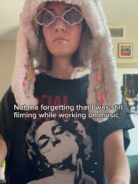 🚨NEW MUSIC THIS WEDNESDAY!!!🚨, Comment below to pre-save and make me a  happy lil’ gremlin 👹🤍