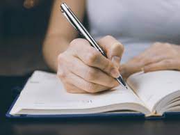 ♢ a vesti sosirea cuiva sau un eveniment. Unde Este Locul Cratimei Test De Ortografie 10 Intrebari Care Sa Te Lamureasca Daca Stii Sa Scrii Corect