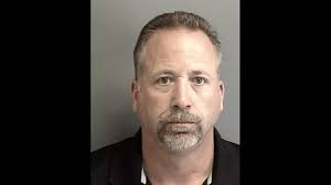 Makleg málagjöld fyrir hefndarklámið