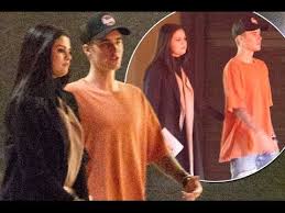 Selena Gomez Gets Touchy Feely With Ex Justin Bieber Amid Rumours Things Are Back On Selena Gomez Justin Bieber Selena