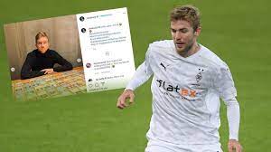 Sie möchten ein haus kaufen und verkaufen einige dinge, einschließlich dieser briefe. Bundesliga News Stolzer Kramer Prasentiert Irre Pokemon Sammlung