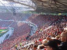 Originally it was known as the städtisches stadion ˈʃtɛtɪʃəs ˌʃtaːdi̯ɔn (english: Hdi Arena Wikipedia