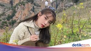 mv iu(아이유) _ eight(에잇) (prod.&feat. Iu Dan Suga Bts Rilis Kolaborasi Ini Makna Dalam Lirik Lagu Eight
