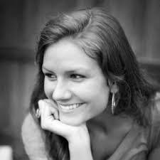 Emily Conyers's Instagram, Twitter & Facebook