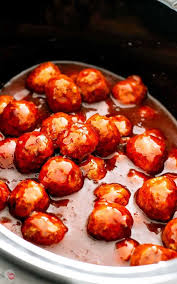 Sweet And Tangy Cocktail Meatballs Are The Perfect Appetizer Made With Frozen Meatballs Russi In 2020 Crock Pot Meatballs Homemade Meatballs Recipe Homemade Meatballs