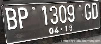 Plat nomor adalah ciri bahwa kendaraan tersebut sudah terdaftar di beberapa negara seperti amerika serikat kerap menyebutnya dengan sebutan license plate. Kode Plat Nomor Tanda Nomor Kendaraan Bermotor Di Indonesia