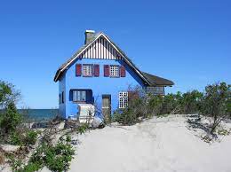 Attraktive wohnhäuser zum kauf für jedes budget, auch von privat! Das Blaue Haus Auf Der Landzung Graswarder In Heiligenhafen Foto Bild Urlaub Beach Sand Bilder Auf Fotocommunity