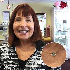 Lynne Judson's Instagram, Twitter & Facebook