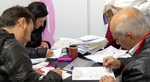 Avem 1 stiri despre joburi primaria capitalei. PrimÄƒria Capitalei AngajeazÄƒ Sunt Scoase La BÄƒtÄƒie 2 000 De Locuri De MuncÄƒ