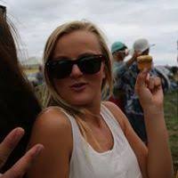 Avery McKee (avrymckee)