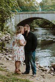 Plus Size Engagement Photos Summer Engagement Photos Engagement Photo Ide Summer Engagement Photos Fall Engagement Pictures Fall Engagement Pictures Outfit