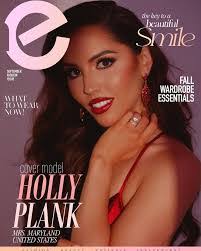 Holly Plank's Instagram, Twitter & Facebook