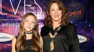 Andrea noli una mujer bien pretendida a puerta cerrada. Hija De Andrea Noli Ni Pregunta Por Su Papa Diario Basta