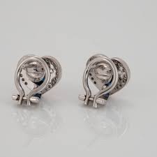 A Pair Of 18k Gold Meister Earrings Set With Faceted Heart Formed Sapphires And Eight Cut Diamonds Bukowskis
