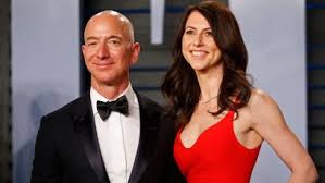 Larry ellison, who cofounded software firm oracle in 1977, closes out the top five, with $59 billion. Jeff Bezos Remains World S Richest Man After Finalizing Divorce Quartz