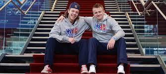 Června 2014 byl draftován v. Proc Vrana Neni Jako Pastrnak Ma Na To Ale Klub Ma Jiny Postup Rika Agent Isport Cz