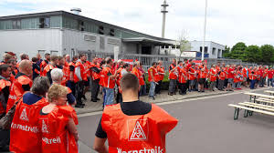 Die langfristigen allgemeinen arbeitsbedingungen (z.b. Entschlossen Zum Tarifvertrag Warnstreik Beim Armaturenwerk Altenburg Ig Metall Jena Saalfeld Und Gera