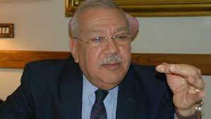 هاجم المحامي المصري، سمير صبري خلال لقائه مع المذيعة بسمة وهبة، في برنامج (شيخ الحارة)، الرقاصة سما المصري، وتسائل عن الفرق بينها وبين مطربة الحصان نجلاء. Ø§Ù„Ù…Ø­Ø§Ù…ÙŠ Ø³Ù…ÙŠØ± ØµØ¨Ø±ÙŠ ØªÙ‚Ø¯Ù…Øª Ø¨Ø¨Ù„Ø§ØºÙŠÙ† Ø¶Ø¯ Ø®Ø§Ù„Ø¯ ÙŠÙˆØ³Ù Ø£Ù…Ø«Ø§Ù„Ù‡ Ù„Ø§ ÙŠÙ…Ø«Ù„ÙˆÙ†Ù†ÙŠ ÙÙŠ Ø§Ù„Ø¨Ø±Ù„Ù…Ø§Ù† Ø¨ÙˆØ§Ø¨Ø© Ø§Ù„Ø´Ø±ÙˆÙ‚ Ù†Ø³Ø®Ø© Ø§Ù„Ù…ÙˆØ¨Ø§ÙŠÙ„