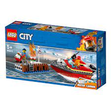 The dock includes a blue 6x6 baseplate, which is used as the water in the dock function. Kaufe Lego City Dock Side Fire 60213