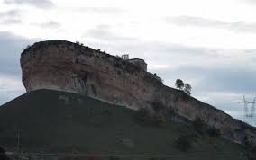 En mataderos (capital federal) está el templo donde se lo venera. Desde La Carretera Aufnahme Von Ermita De San Pantaleon De Losa Tripadvisor