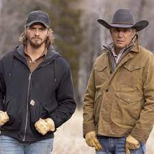 Luke Grimes As Kayce Dutton Kevin Costner As John Dutton In Yellowstone Yellowstone Luke Grimes Yellowstone Series