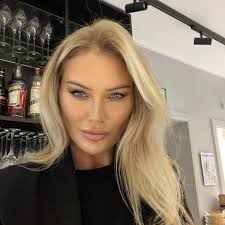 Gemma Walker's Instagram, Twitter & Facebook