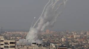 Israel bombardea gaza porque luego de 60 años no ha logrado convencer al mundo que palestina es su territorio. 3jvoecmiudfjmm