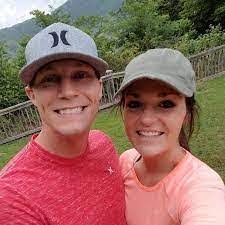 Selena Akers's Instagram, Twitter & Facebook