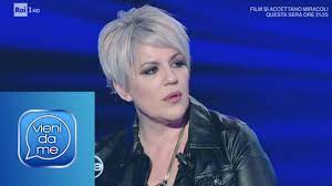 Manuela villa, il dramma segreto a oggi è un altro giorno: Manuela Villa Racconta La Sua Difficile Vita Sentimentale Vieni Da Me 20 03 2019 Youtube