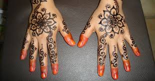 25 Bunga Lukisan Inai Tangan Simple Inai Henna Andaman Dan Solekan Di Gombak Selangor Download Sketsa Bunga Luki In 2020 Hand Henna Henna Hand Tattoo Hand Tattoos