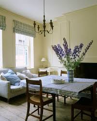 Decorating a small space, just like decorating a large one, simply requires ingenuity of design and a good eye for what works and what doesn't. Pin On Home And Interior