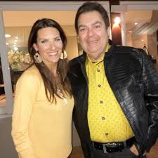 Fausto corrêa silva nasceu em 2 de maio de 1950, na cidade de porto ferreira, em são paulo. Marcia Boscardin Pizza Na Lu Luciana Cardoso Recebe Turma De Amigos Da Epoca De Modelos Em Sua Casa