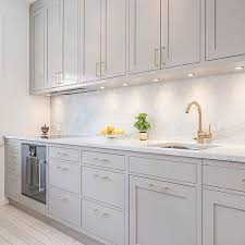 Gratt Kok Massingsknoppar Sok Pa Google With Images Kitchen Cabinet Design Kitchen Renovation Kitchen Inspirations