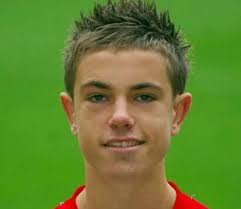 Young Henderson's Instagram, Twitter & Facebook