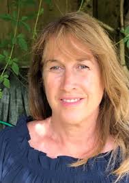 Lisa Stocking's Instagram, Twitter & Facebook