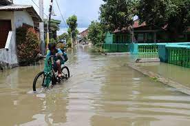 Untuk itu, makna dari mimpi ini adalah anda akan mendapatkan rezeki yang positif. Bukan Pertanda Bencana Arti Mimpi Banjir Ternyata Punya Kaitan Erat Dengan Rezeki Yang Akan Kamu Dapatkan