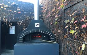 You can cook your homemade or frozen pizza by just firing up an oven but it takes a lot of time to get a frozen pie cooked and they also never taste that good as fresh one. Domestic Commercial Wood Fired Pizza Ovens Melbourne Pizza Ovens More