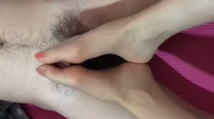 孤单S作品集180¥ 本套视频共计10视频每部半小时左右均为丝袜足交到射购买请私信beautyfoot2 @beautyfoot22