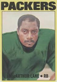 Macarthur Lane TOPPS Football Card 1972 #151 NFL Near Mint small stain  pictured