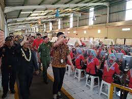 Pabrik rokok plumbon cirebon from imgcdn.rri.co.id dapatkan pilihan … baca selengkapnya pabrik rokok plumbon cirebon : Pabrik Rokok Plumbon Cirebon 31 India Shipments Available For Pt Embee Plumbon Tekstil