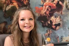 Student who TASTES what she hears