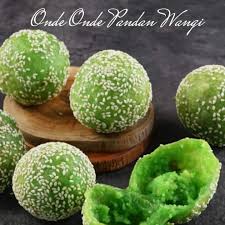 Cairan yang dipakai untuk maksud ini sering disebut minuman, tetapi kata 'makanan' juga bisa dipakai. Article Jajanan Indonesia Yang Dimodifikasi Indonesian Chef Association