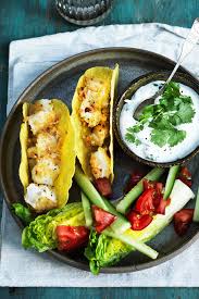 Vend fisken godt i krydderblandingen*. Opskrift Fiske Taco