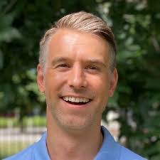 Thomas Deming's Instagram, Twitter & Facebook