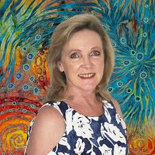 Lioness Lilac lady Fabric and thread art #textileart #textileartist  #textiles #thread #threadart #threadwork #artwiththread #fabric #fabricart  #fabricartist #fabricandthread #artwithfabric #nopaintart #threadpainting  #paintingwiththread #sewing ...