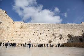 It is all that remains of the second temple during the time of jesus, which was destroyed by the romans in 70 a.d. The Wailing Wall Facts And Figures